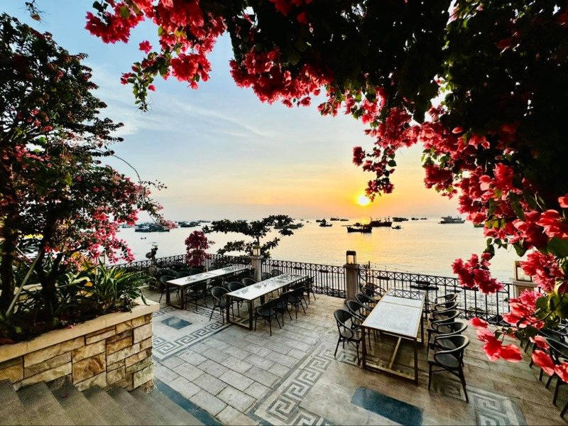GockhonggianngoaitroitaiDr Thala Hotel Phu Quoc