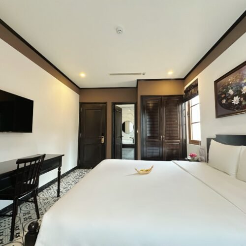 Deluxe King City-view Room