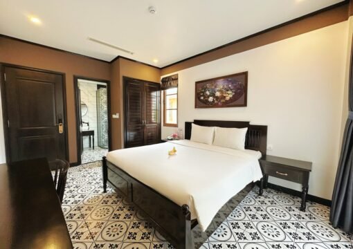 Deluxe King City-view Room